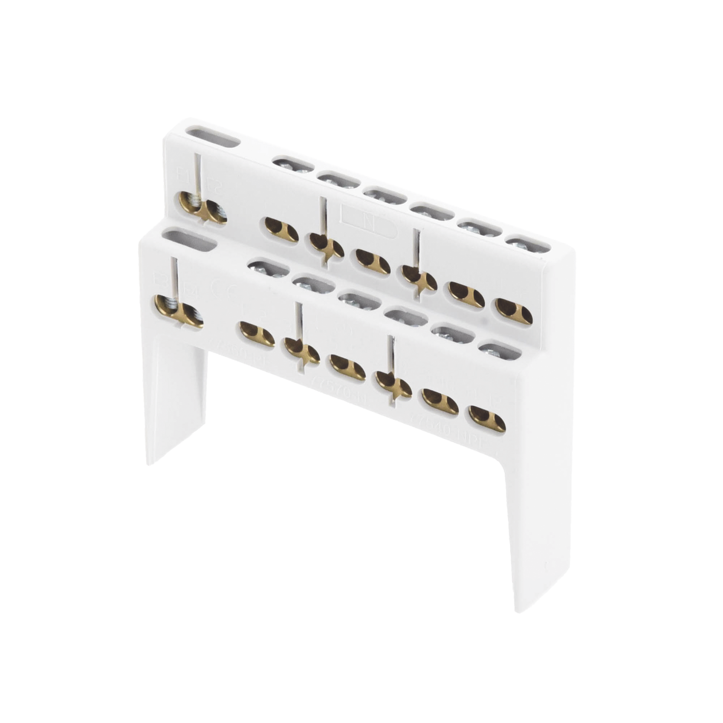 BC40M36 - Soporte + Barra de Conexion (12/24/36 MOD) (12+2 ENTR.) IP40