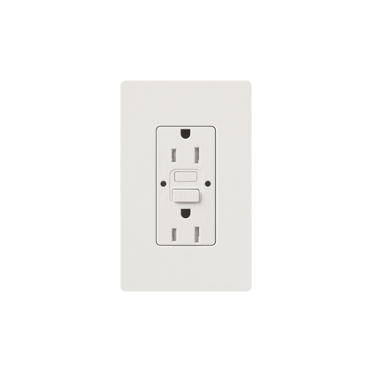 CAR15GFSTWHS Tomacorriente 125V 15A resistente a manipulaciones, color blanco.