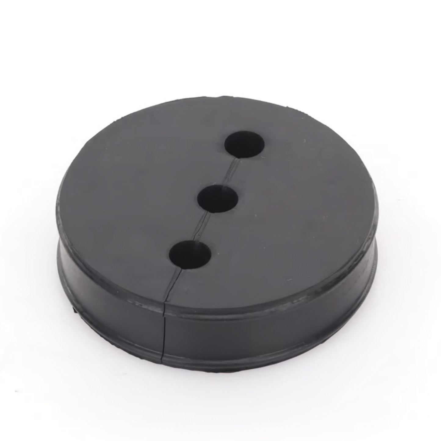 CI-3-38 - Inserto de Caucho de 4" Con Tres Orificios para Cable de 3/8 in