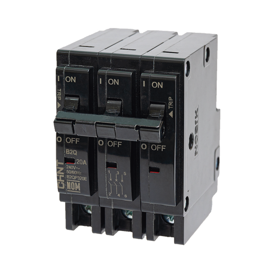 B2QP315E - MCB - Interruptor Termomagnético Enchufable, Serie: B2Q, 3P, 15A, 240V (SKU:1002294)
