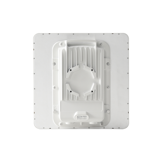 PTP550-IE PTP-550  Hasta 1.36 GBps / 4910 - 6200 MHz / 802.11 AC Wave 2  MU-MIMO 4: 4x4 / BackHaul con Antena Integrada (Alta ganancia 23 dBi)   (C050055H016A)