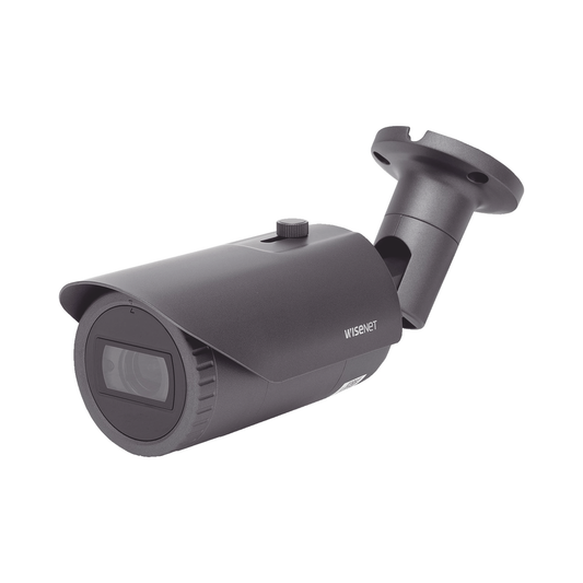 QNO-8080R Cámara IP Tipo Bala Antivandálica 5 Megapíxel / Lente Varifocal 3.2 - 10mm / IR 30M / WDR 120db / IP66 / H.265 & WiseStream