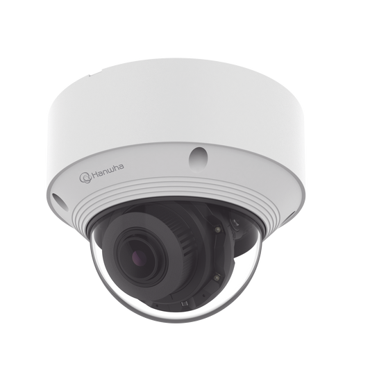 QNV-C9083R Cámara IP Tipo domo Antivandálica 8 Megapíxel / Lente Varifocal 3.2 - 10mm / IR 30M / WDR 120db / IP66 / H.265 & WiseStream / Inteligencia Artificial Deteccion de Personas y vehiculos