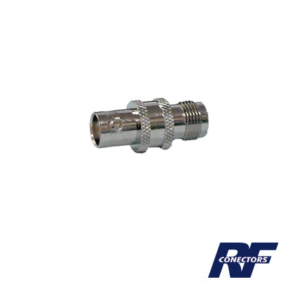 RFT-1232 - Adaptador en Línea de Conector TNC Hembra a BNC Hembra, Níquel/ Oro/ Teflón.