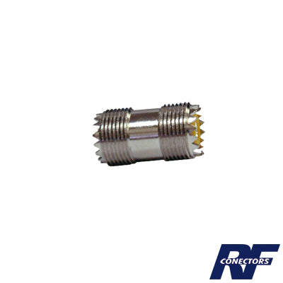 RFU-536 - Adaptador Barril en Línea, de Conector UHF Hembra (SO-239) a UHF Hembra (SO-239), Niquel/ Plata/ Dap.